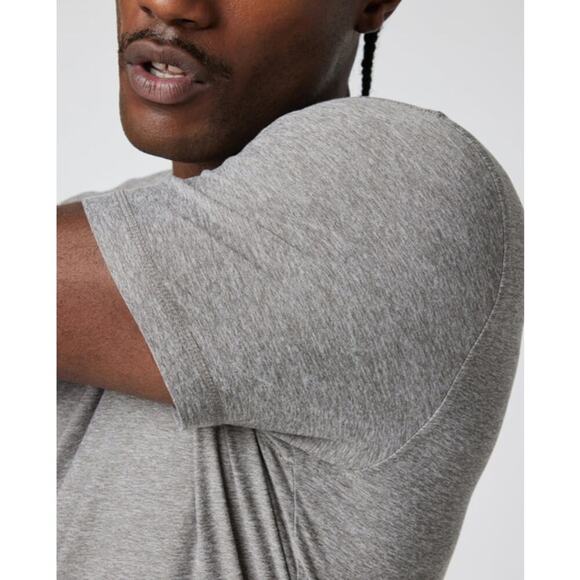 Vuori The Strato Tech Tee Heathered Gray Men's Size XL - Picture 2 of 7